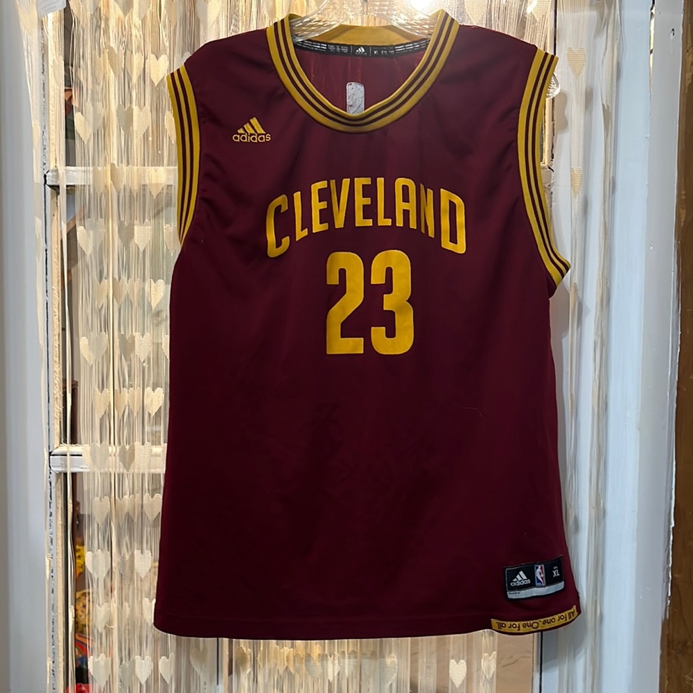 ADIDAS LeBron James NBA Cleveland Cavaliers Wine & Gold Jersey - Size: XL